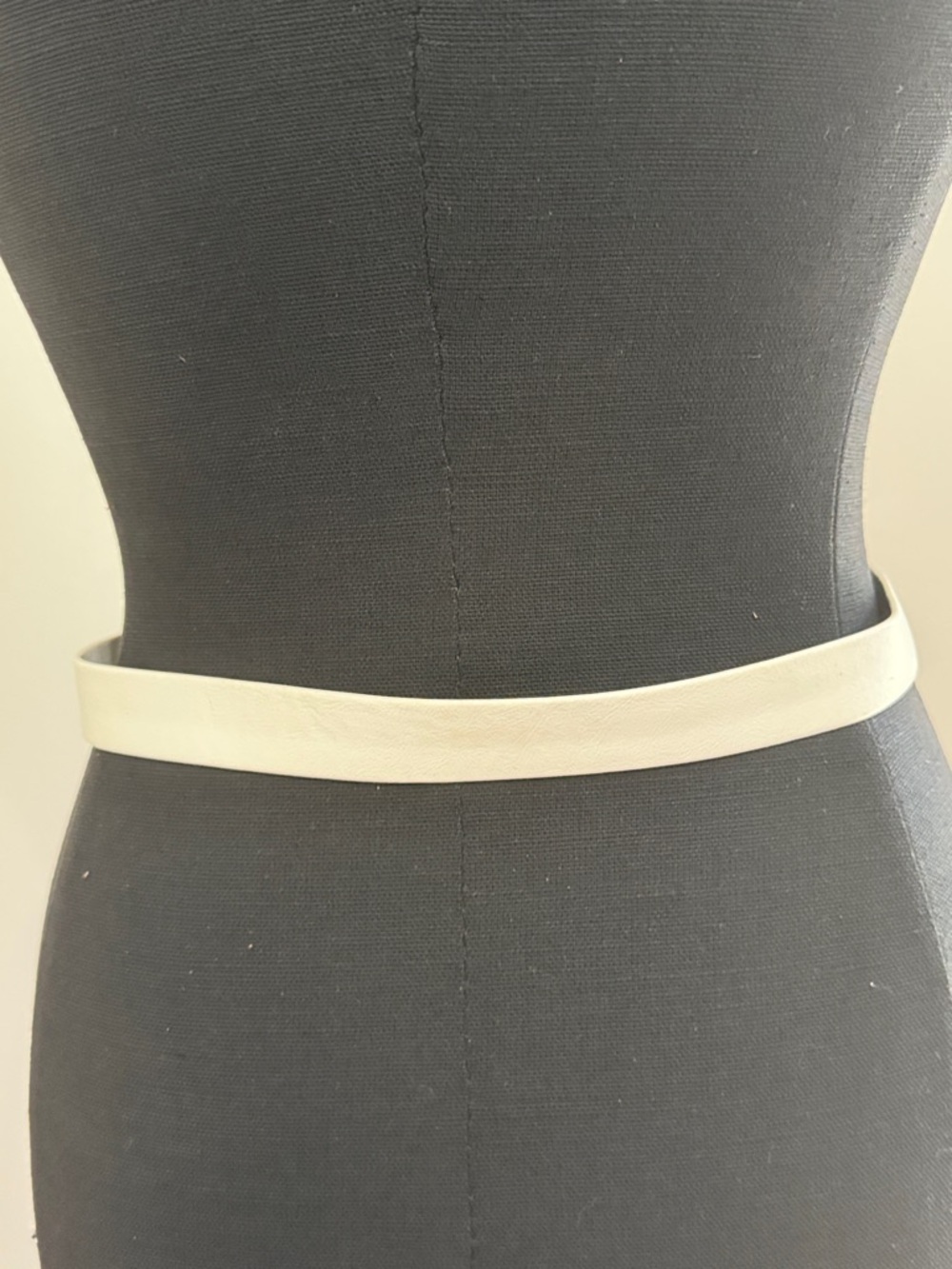 Vintage Mod MCM White Decorative Link Waist Belt - Picture 5 of 7